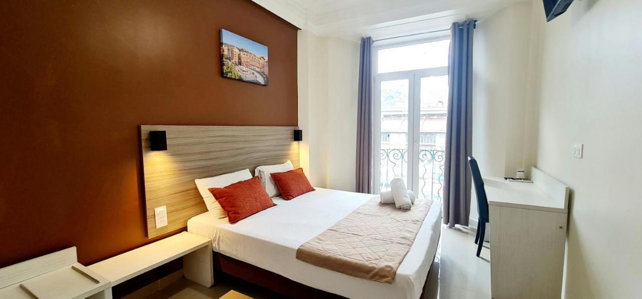 Evelia Hotels Nice Bagian luar foto