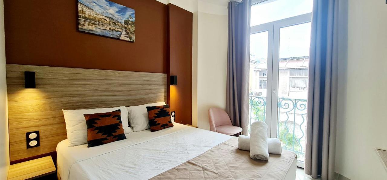 Evelia Hotels Nice Bagian luar foto