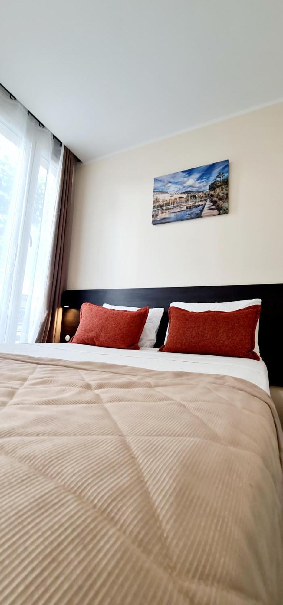Evelia Hotels Nice Bagian luar foto